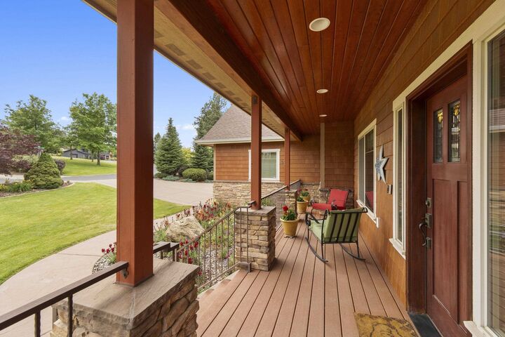 Property Photo:  501 N Kennewick Ln  WA 99019 