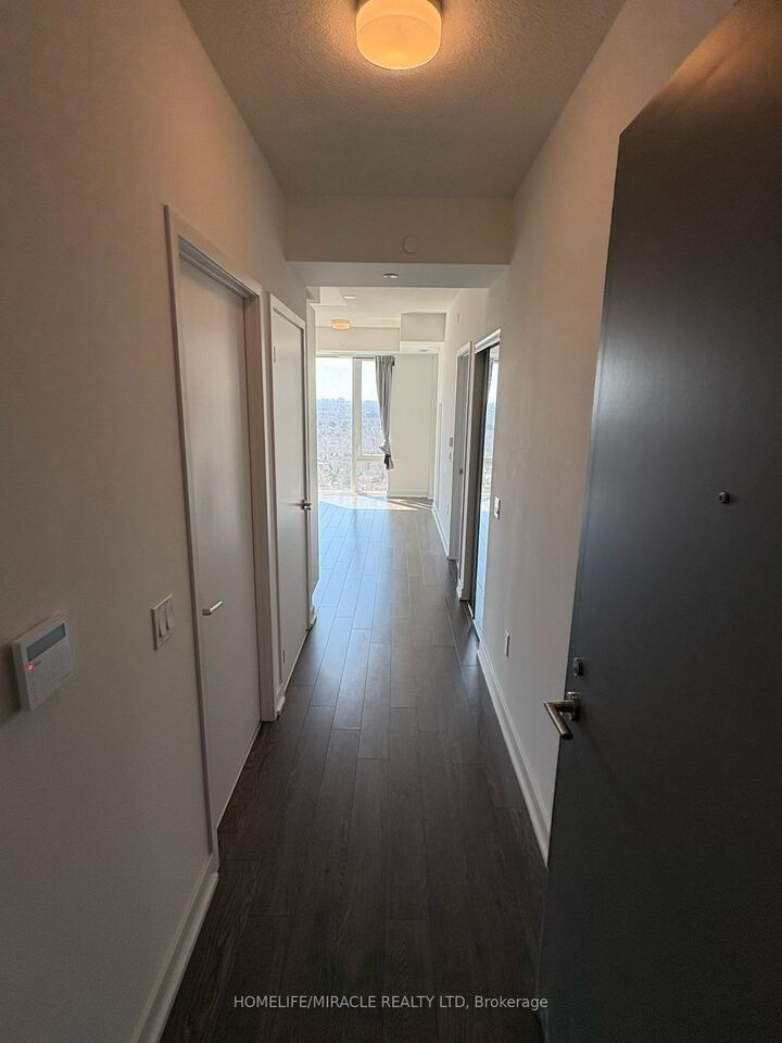Property Photo: 50 O'Neill Road 2509 ON M3C 0R1