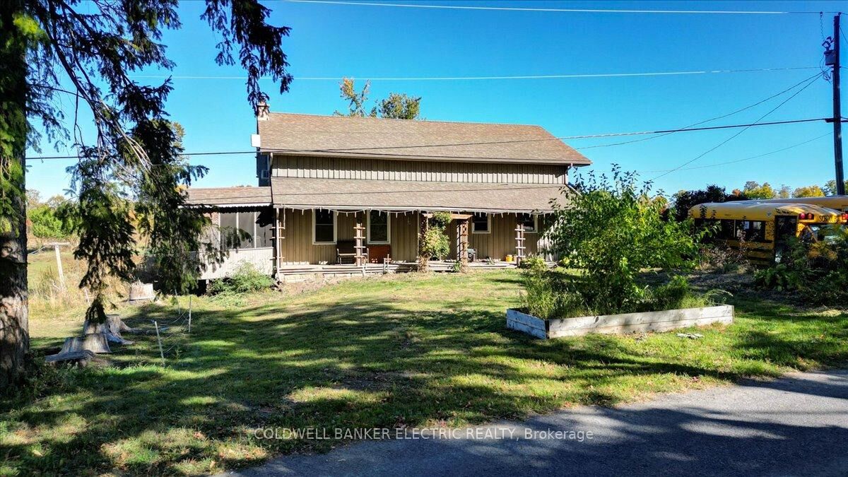 Property Photo: 450 Thomasburg Road ON K0K 3H0
