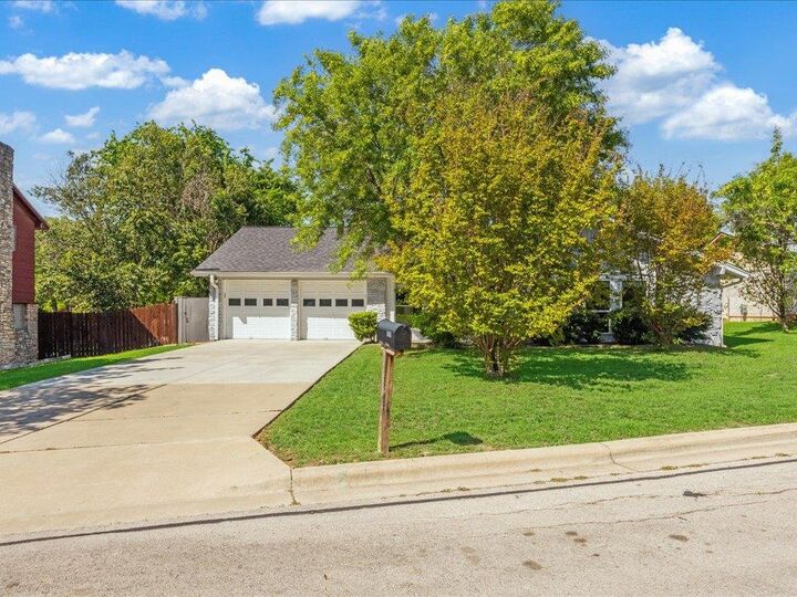 Property Photo:  7302 Meadowood Drive  TX 78723 