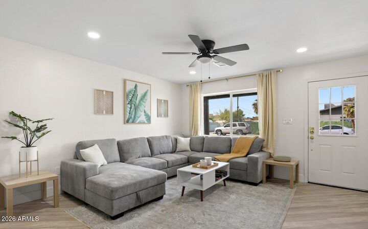 Property Photo:  2231 N Sunset Drive  AZ 85288 