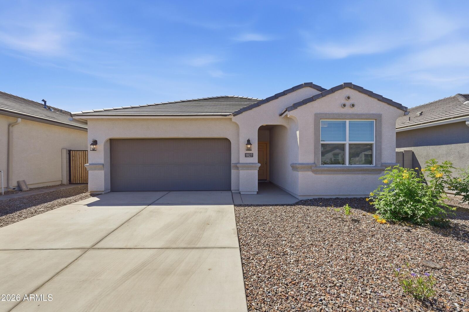 Property Photo:  1827 W Stanton Avenue  AZ 85120 