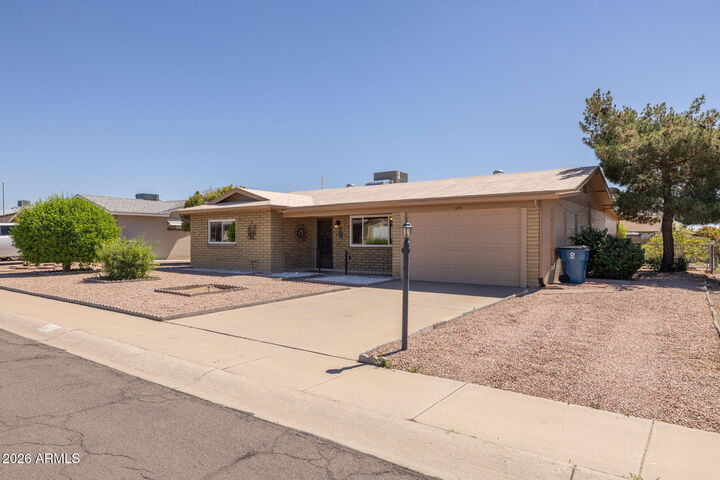 Property Photo:  1879 W 14th Avenue  AZ 85120 
