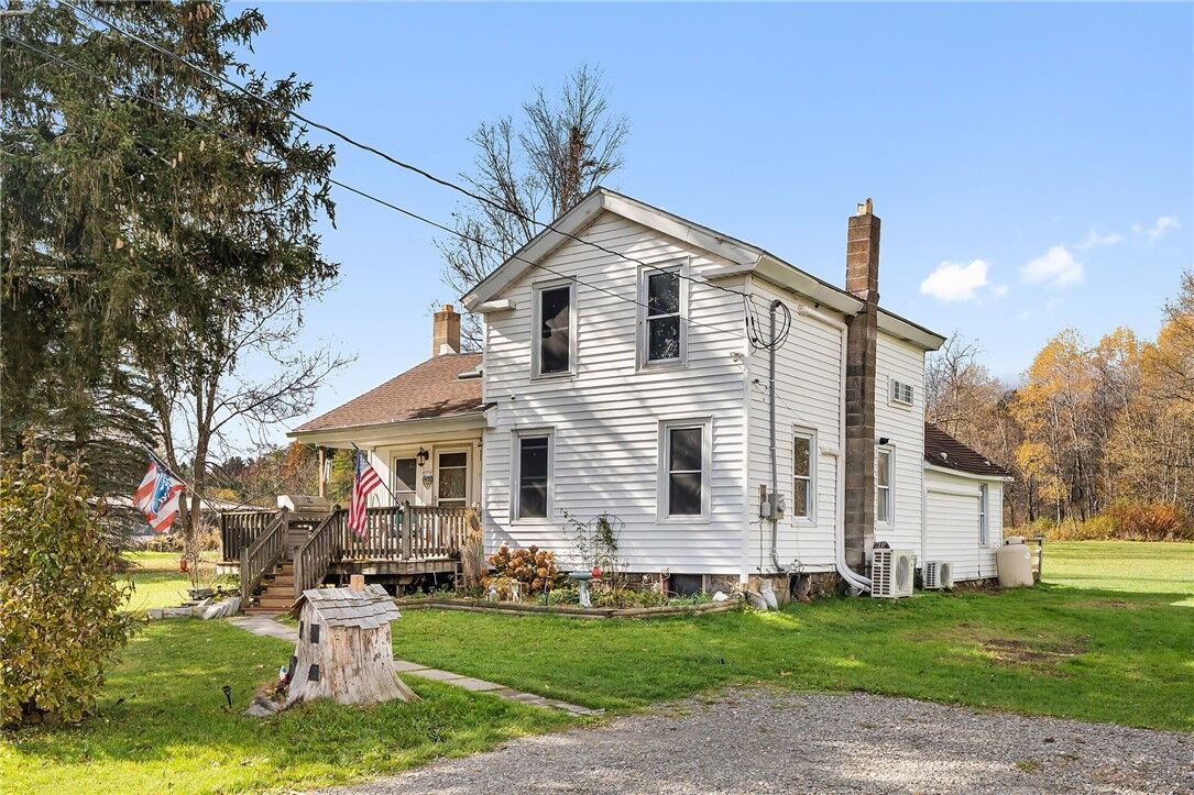 Property Photo:  40 Smith Road  NY 13073 