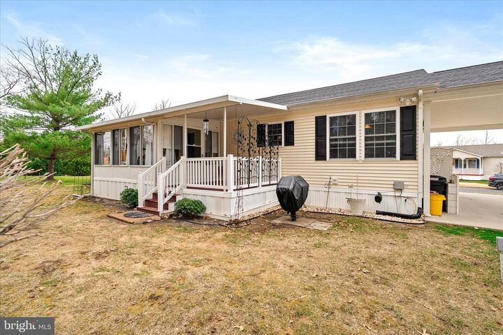 Property Photo: 11 Mulberry Dr NJ 08514