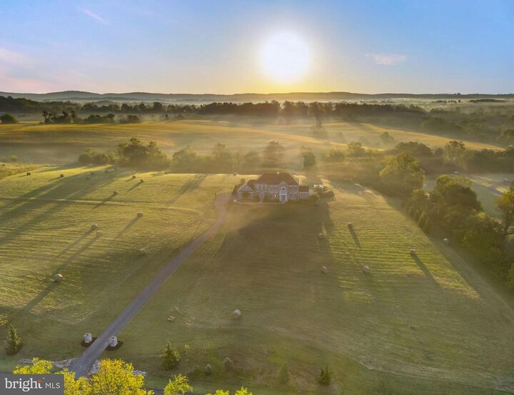 Property Photo: 15124 Omega Court VA 20197