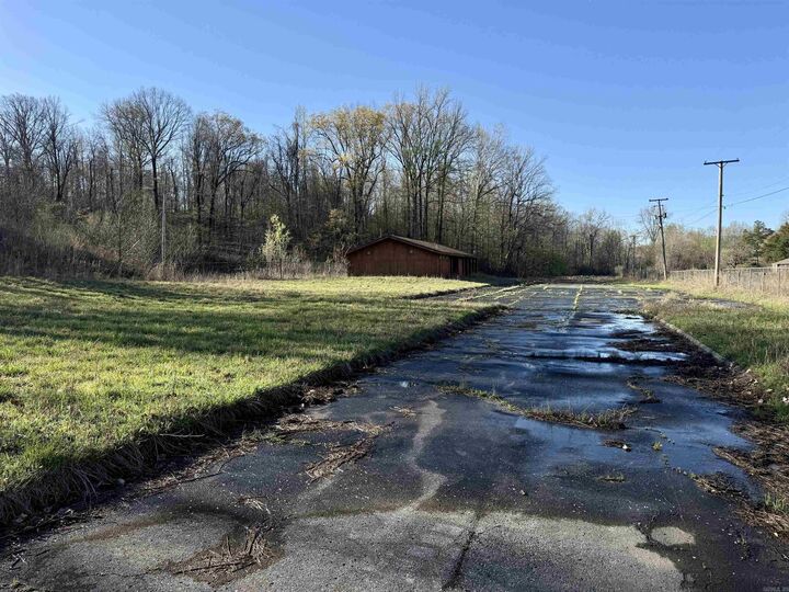 Property Photo:  205 Newman Drive  AR 72342 