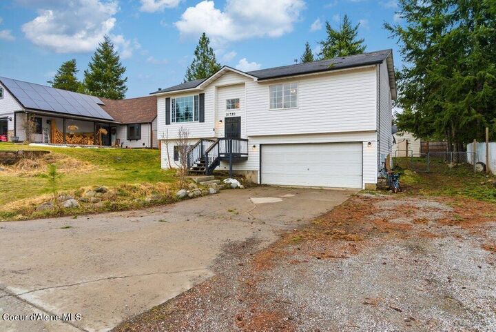 Property Photo:  31720 N Barbara Ave  ID 83869 