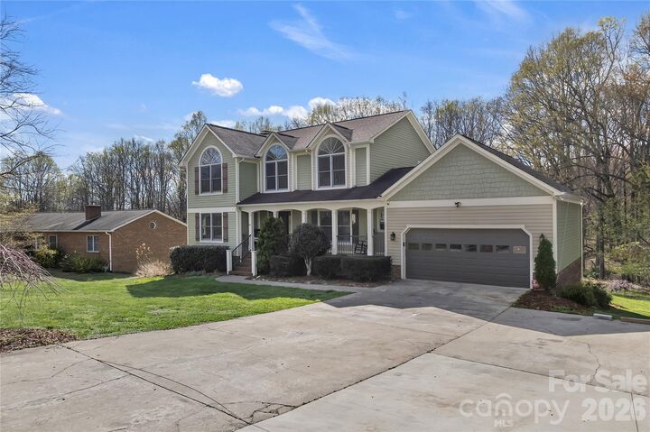 Property Photo:  120 Oak Point Drive  NC 28021 