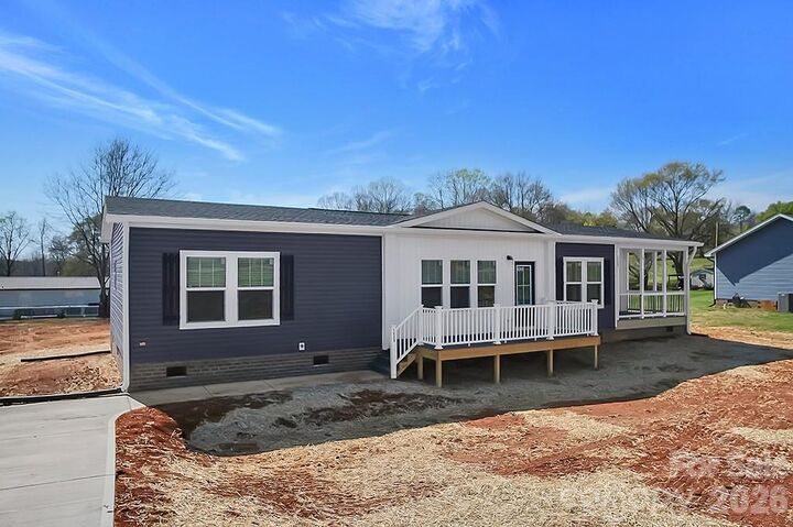 Property Photo:  1423 Chatfield Road  NC 28150 