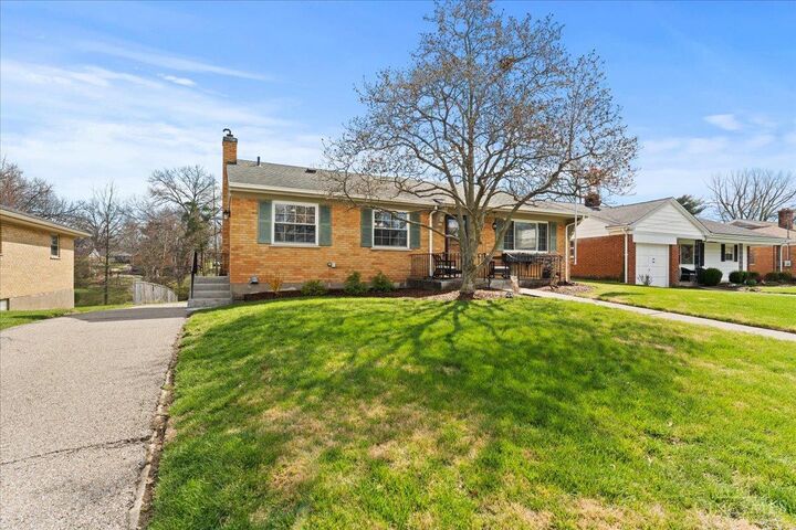 Property Photo:  5592 Sprucewood Drive  OH 45239 