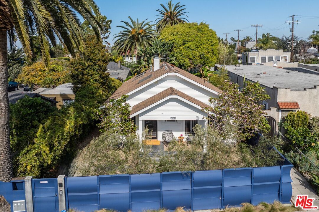 Property Photo:  1510 Electric Ave  CA 90291 