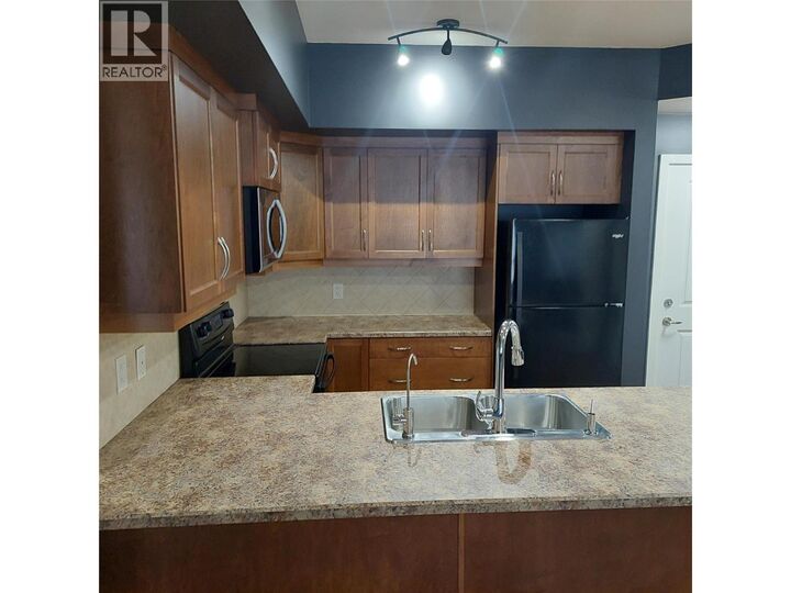 Property Photo: 850 Saucier Avenue 122 BC V1Y 6A3