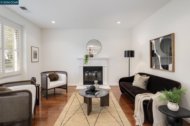 Property Photo: 2359 Magnolia Bridge Dr CA 94582