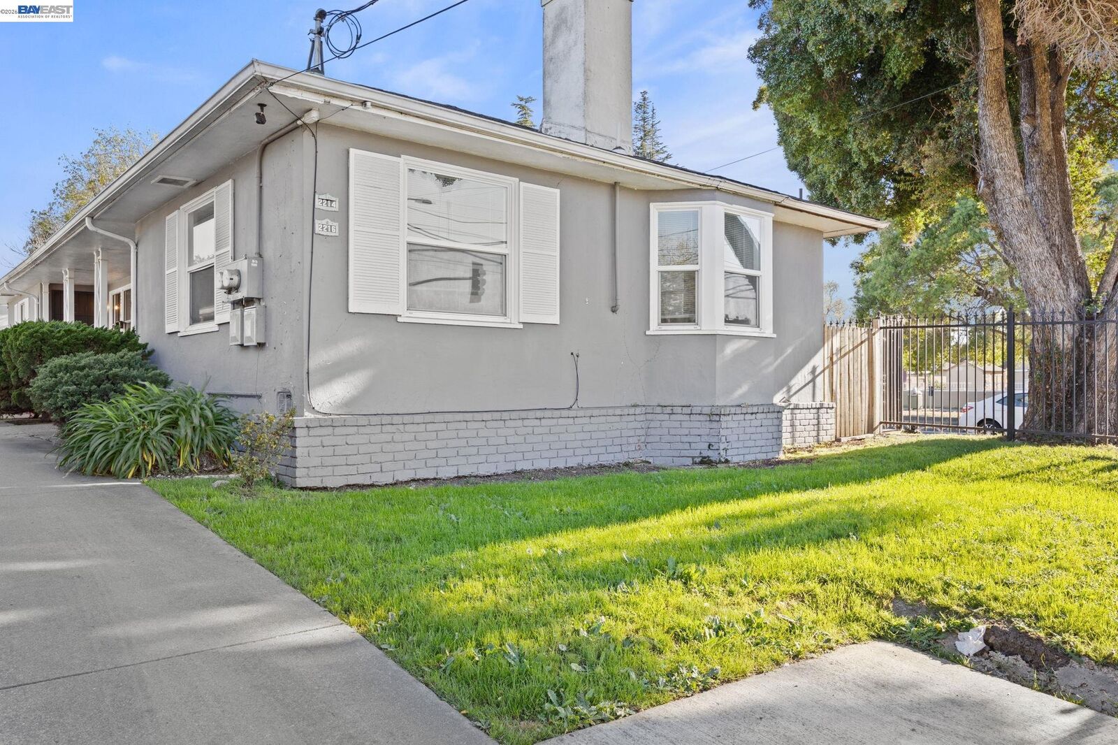 Property Photo:  2218 82nd Ave  CA 94605 