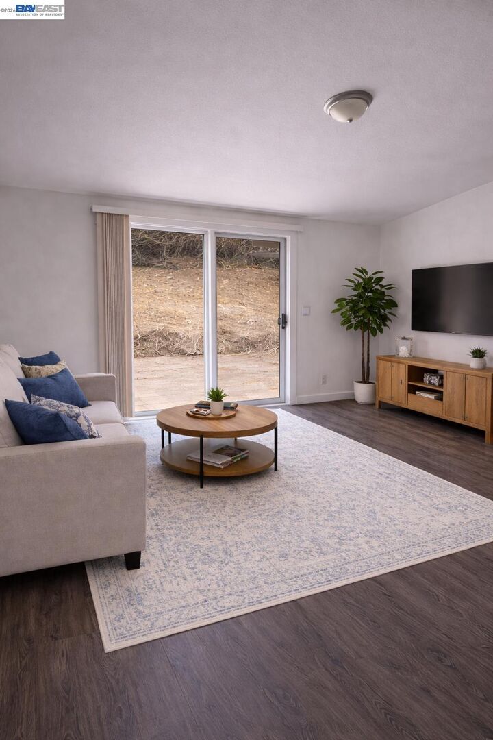 Property Photo: 366 Scenic Ct CA 95249