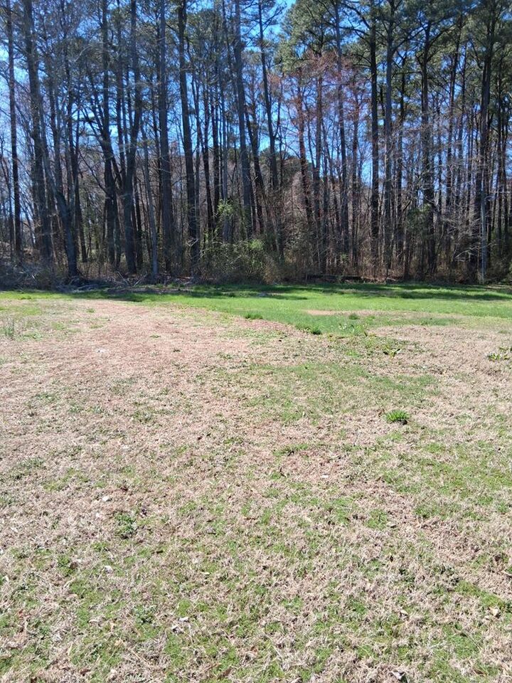Property Photo: 24008 Bennett St VA 23421