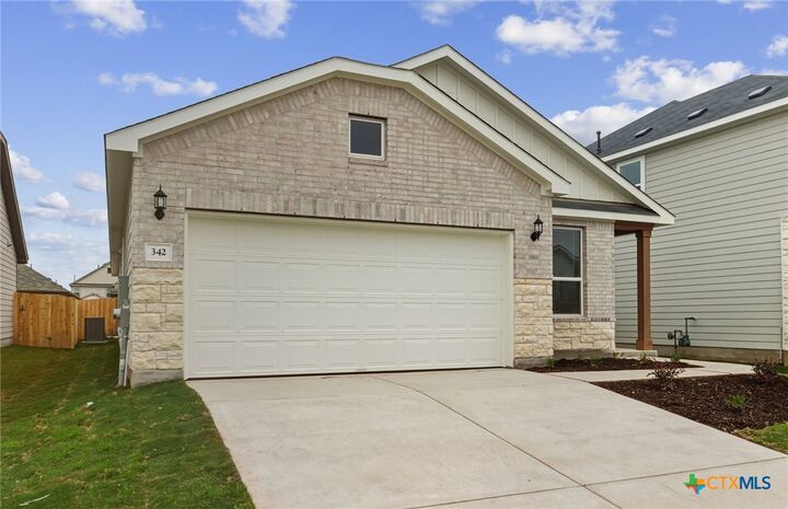 Property Photo:  342 Begonia Street  TX 78610 