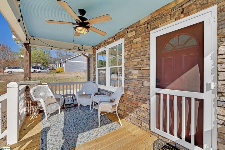 Property Photo:  450 Lindsey Lake Road  SC 29690 