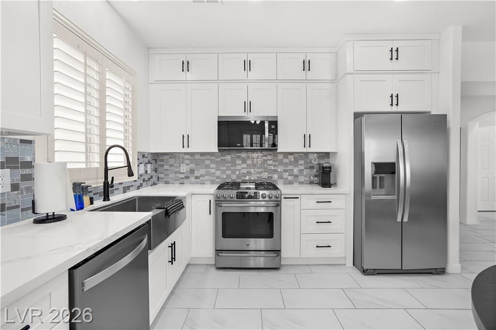 Property Photo:  1340 Calle Montery Street  NV 89117 