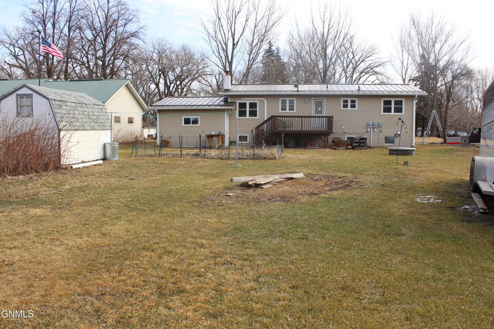 Property Photo: 304 Main Street ND 58571