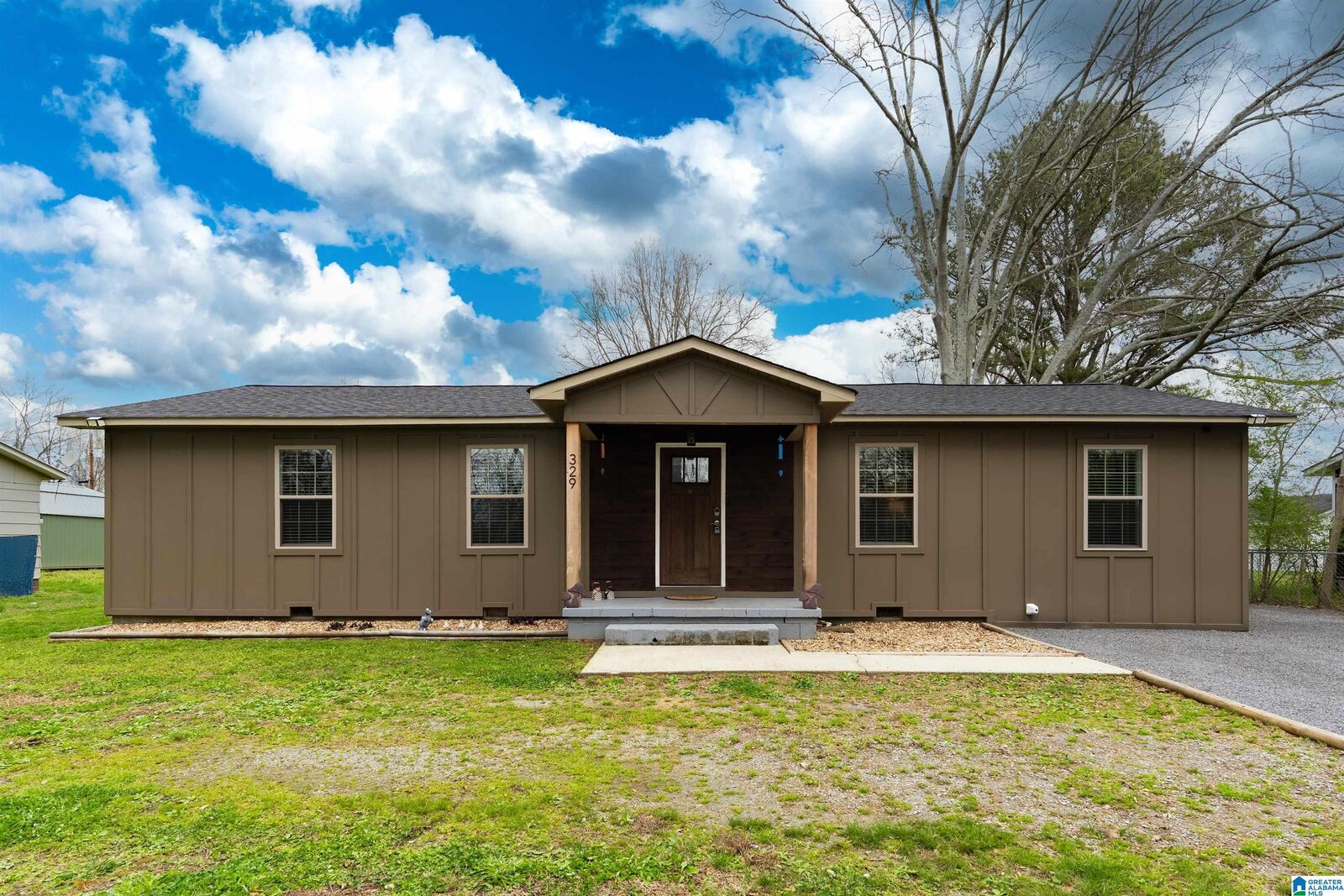 Property Photo: 329 Henry Drive AL 35057