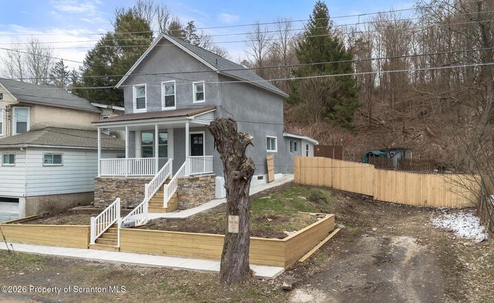 Property Photo:  86 Birkett Street  PA 18407 