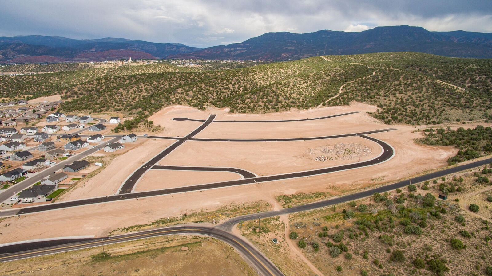 Property Photo: 655 S Renze Adams St Lot 154 Ph 5 UT 84720