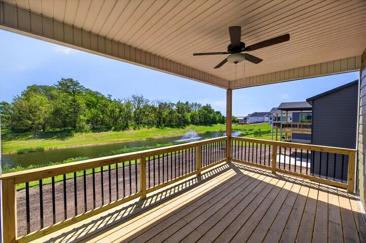 Property Photo:  1625 NW Parkside Lane  IA 50263 