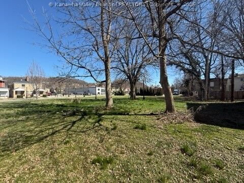 Property Photo:  1547 Washington Street E  WV 25311 