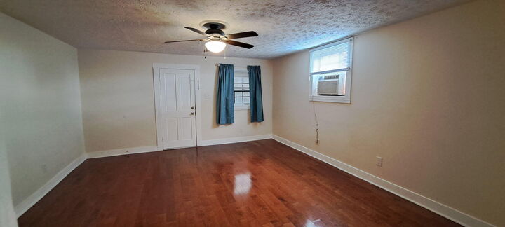 Property Photo:  405 S Main Street A And B  KY 42501 