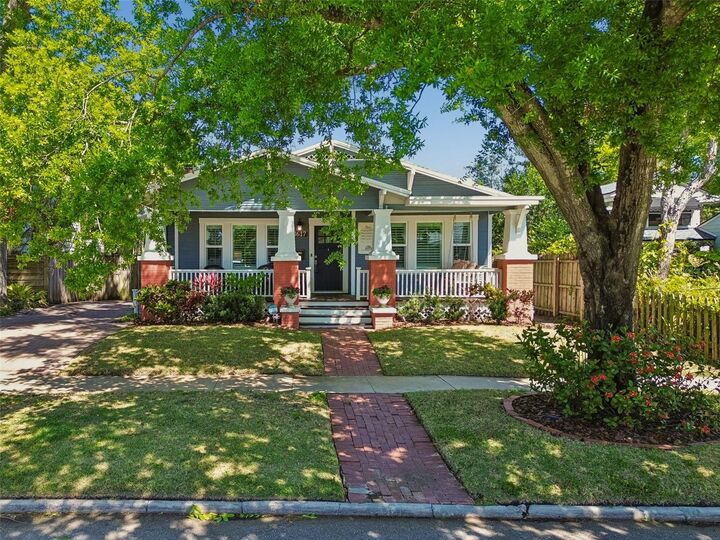 Property Photo: 3617 W Santiago Street FL 33629