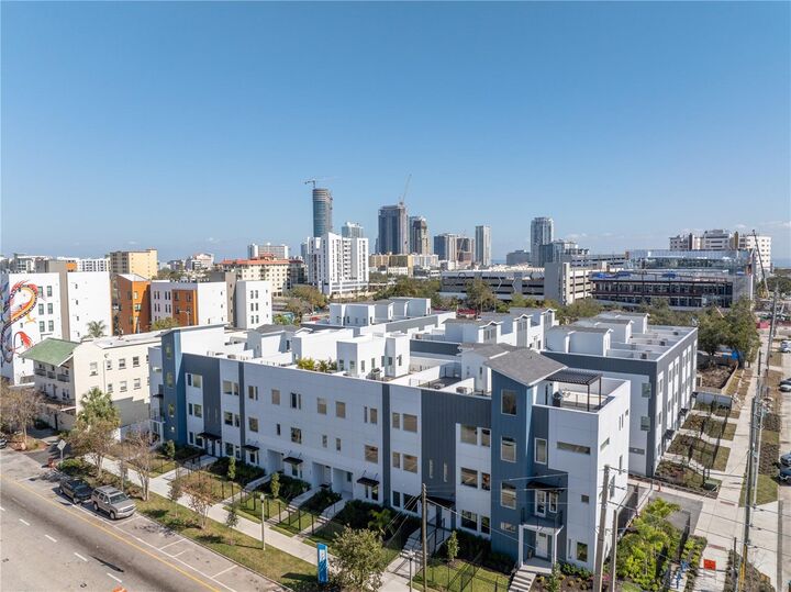 Property Photo:  560 Dr Martin Luther King Jr Street S  FL 33701 