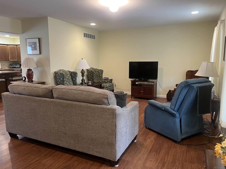 Property Photo:  38524 Pineridge Street  MI 48045 