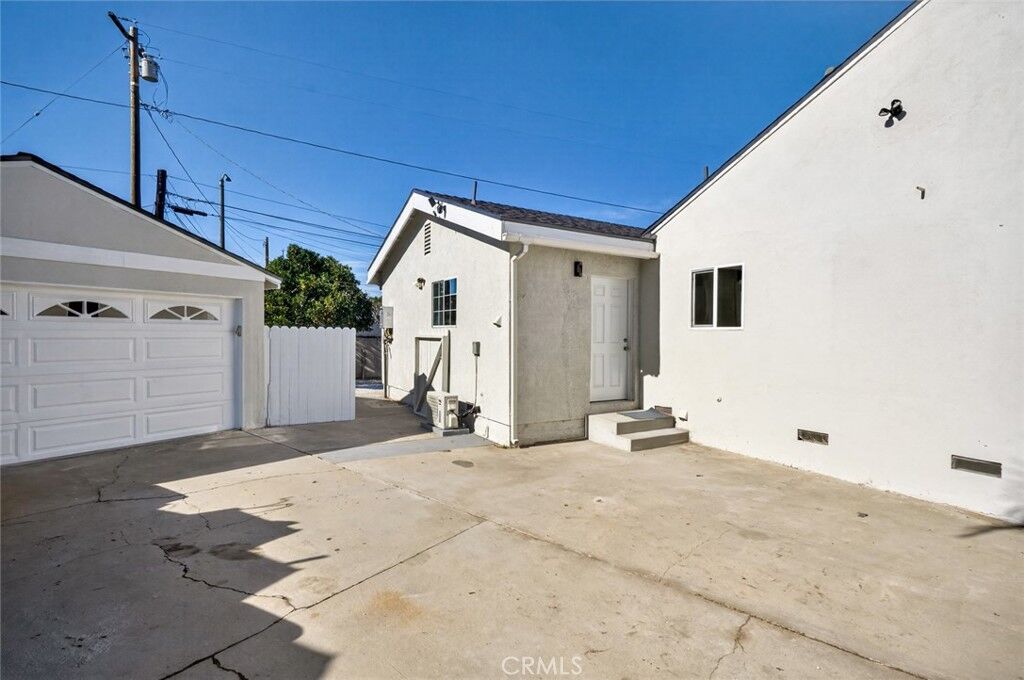 Property Photo:  6651 Millmark A  CA 90805 