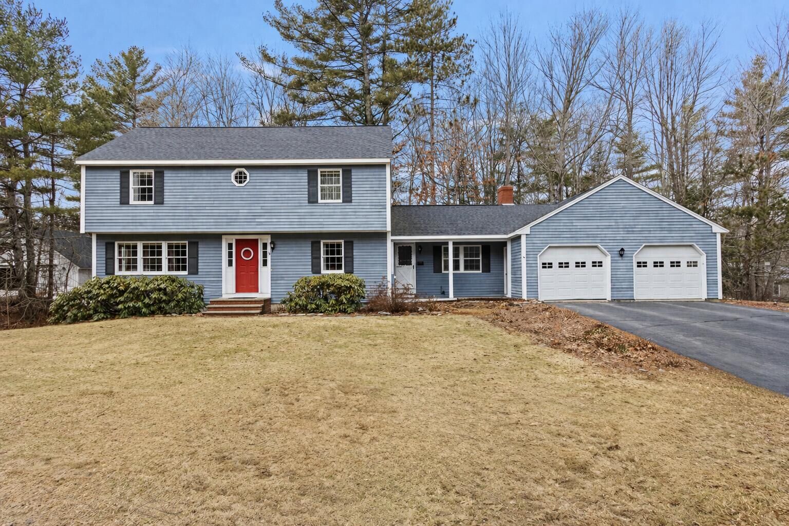 Property Photo:  46 Rainbow Farm Road  ME 04096 