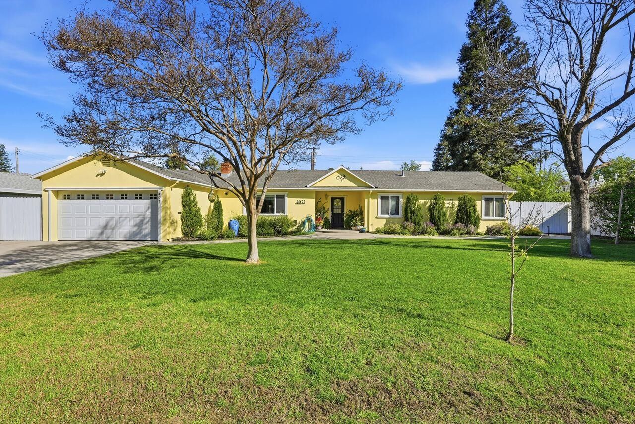 Property Photo: 4623 Hazelwood Avenue CA 95821