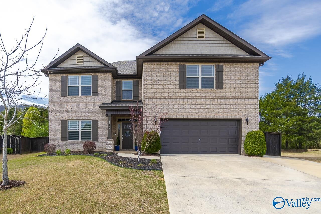 Property Photo:  7502 SE Colibri Circle  AL 35763 