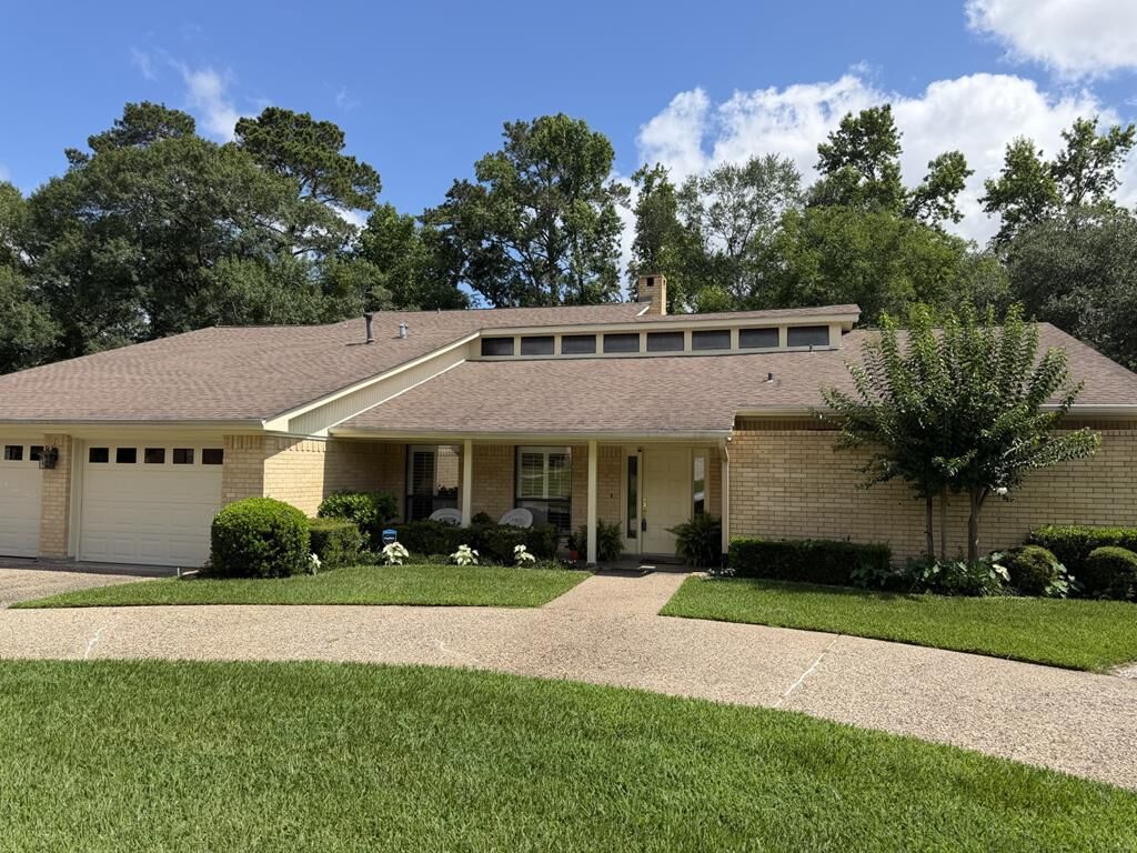 Property Photo: 105 Innisbrook Drive TX 75901