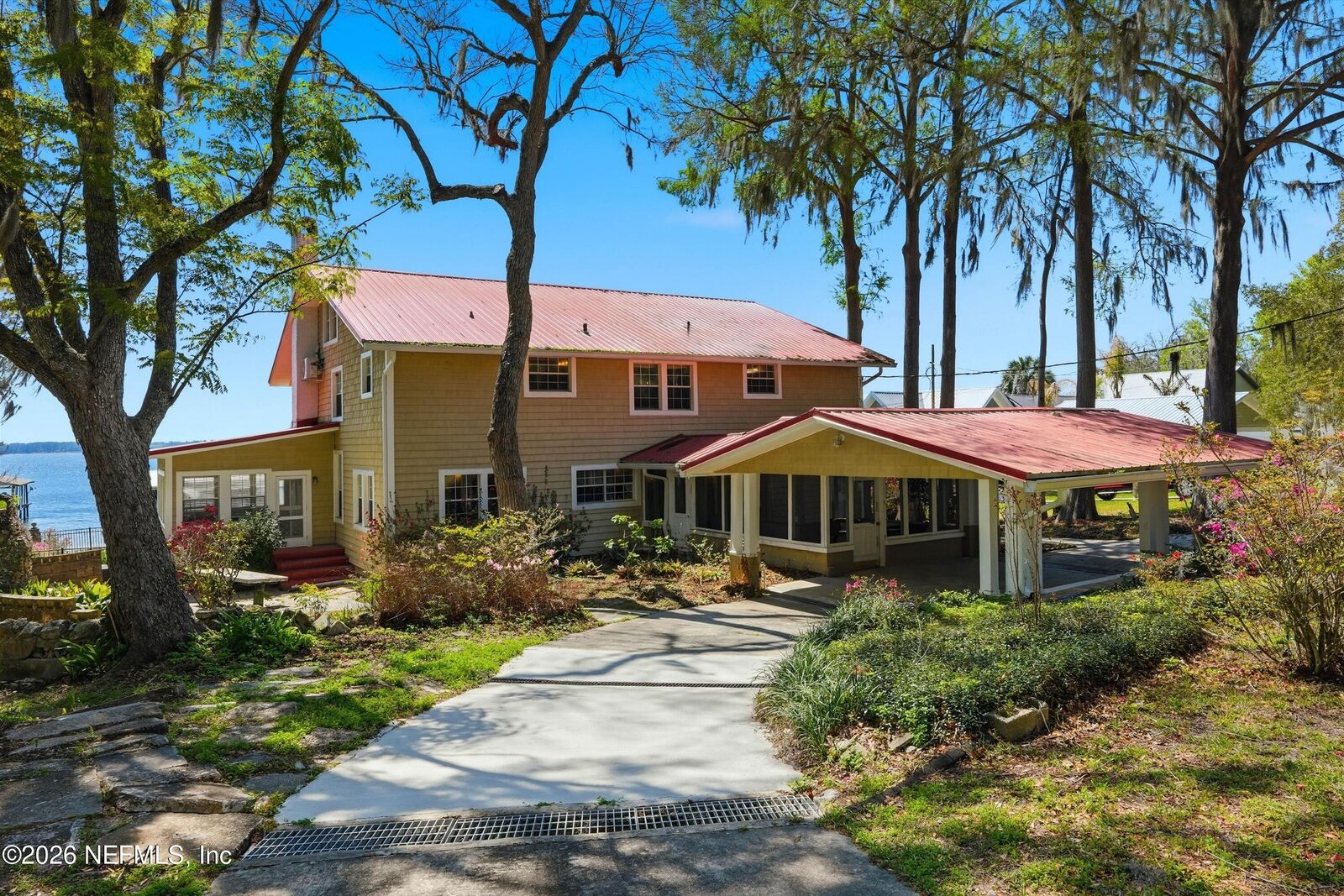 Property Photo: 6189 Kingsley Lake Drive FL 32091