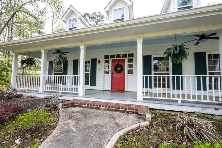 Property Photo:  205 Evergreen Court  LA 70452 