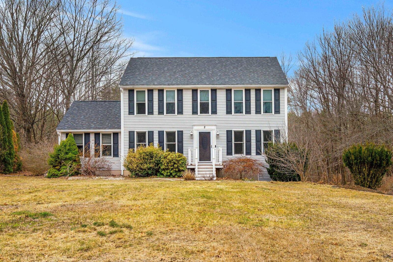 Property Photo:  2 Sara Beth Lane  NH 03053 