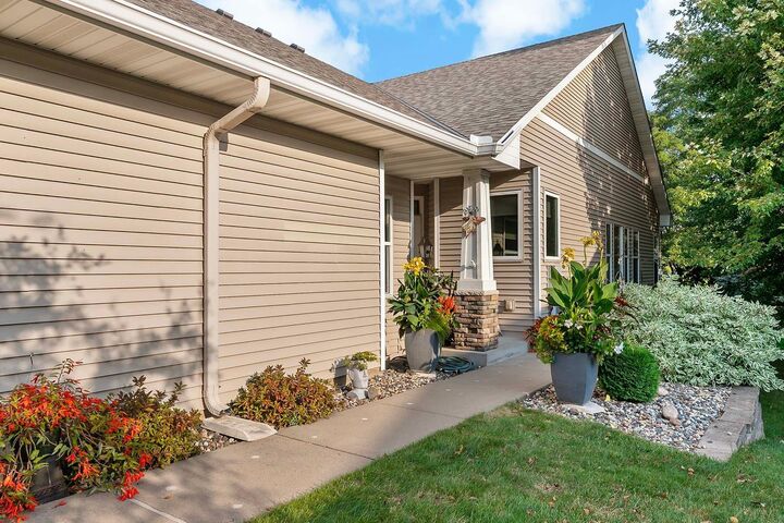 Property Photo:  263 Wentworth Avenue E  MN 55118 