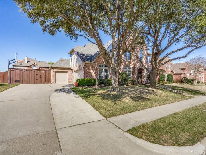 Property Photo: 733 Morningside Trail TX 75094