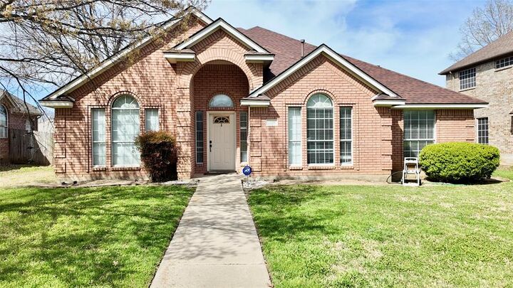 Property Photo:  1320 Bold Forbes Drive  TX 75052 