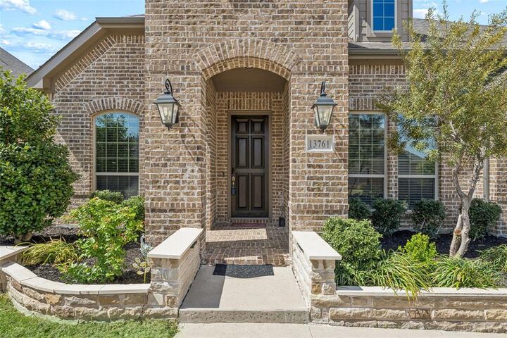 Property Photo:  13761 Stallion Heights Lane  TX 75035 