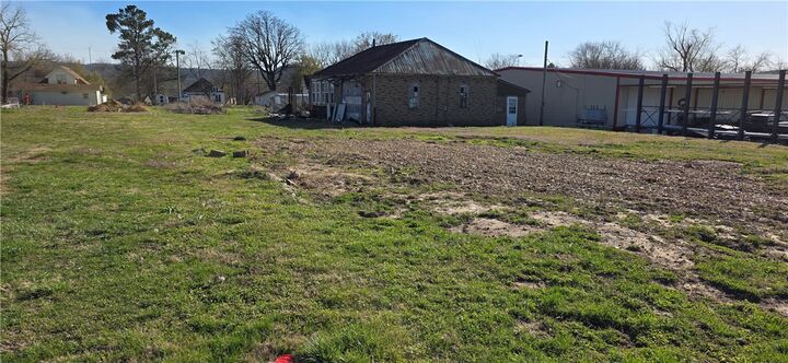 Property Photo:  107 Main Street  AR 72638 