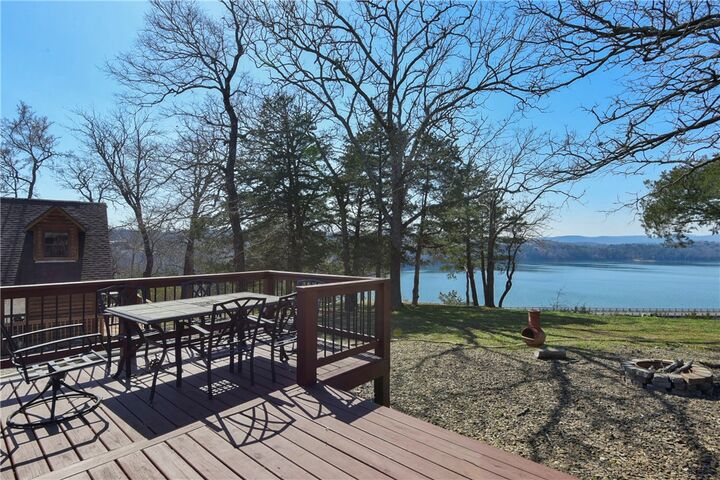 Property Photo: 19804 Farm Road 2285 MO 65641