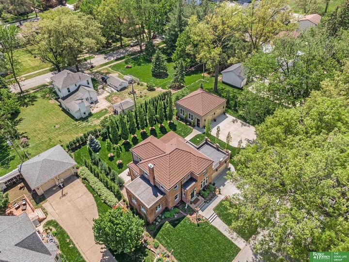 Property Photo:  1020 E Valley Street  IA 51566 