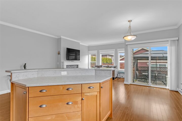 Photo de la propriété:  2171 Mimosa Drive  BC V4T 3A5 